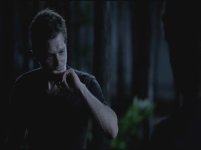 VampireDiariesWorld-dot-org-TVD_3x02TheHybrid4072.jpg