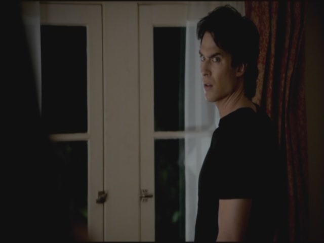 VampireDiariesWorld-dot-org-TVD_3x02TheHybrid4220.jpg