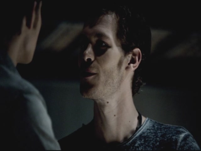 VampireDiariesWorld-dot-org-TVD_3x03TheEndOfTheAffair0886.jpg