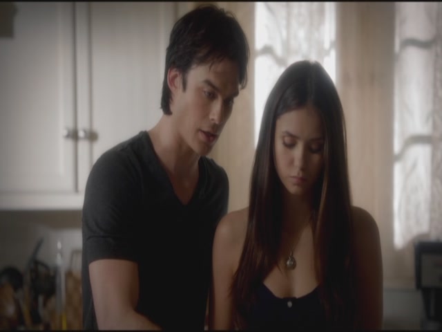 VampireDiariesWorld-dot-org-TVD_3x04DisturbingBehavior0108.jpg