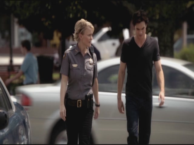 VampireDiariesWorld-dot-org-TVD_3x04DisturbingBehavior0324.jpg