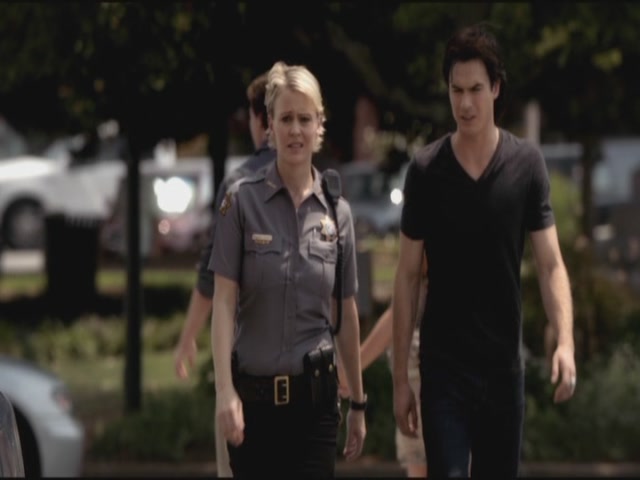 VampireDiariesWorld-dot-org-TVD_3x04DisturbingBehavior0326.jpg