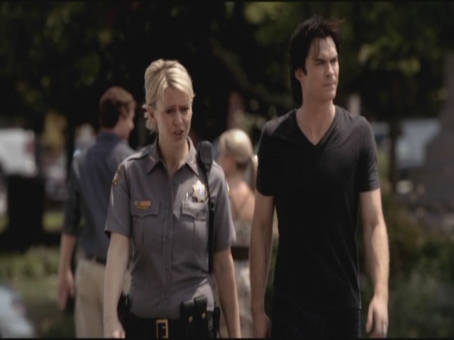 VampireDiariesWorld-dot-org-TVD_3x04DisturbingBehavior0328.jpg