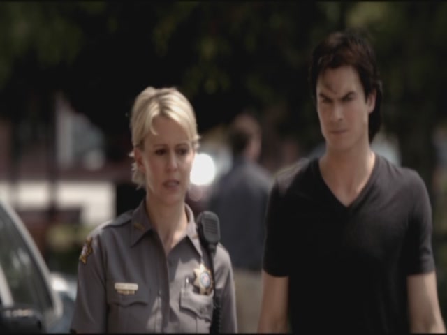 VampireDiariesWorld-dot-org-TVD_3x04DisturbingBehavior0331.jpg