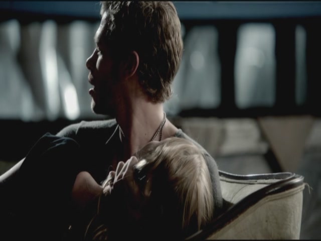 VampireDiariesWorld-dot-org-TVD_3x04DisturbingBehavior0683.jpg