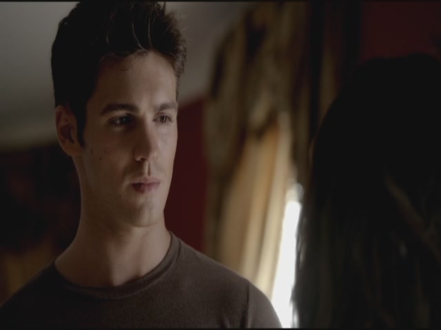 VampireDiariesWorld-dot-org-TVD_3x04DisturbingBehavior0772.jpg