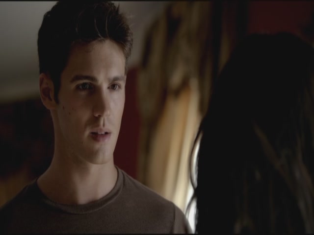 VampireDiariesWorld-dot-org-TVD_3x04DisturbingBehavior0789.jpg