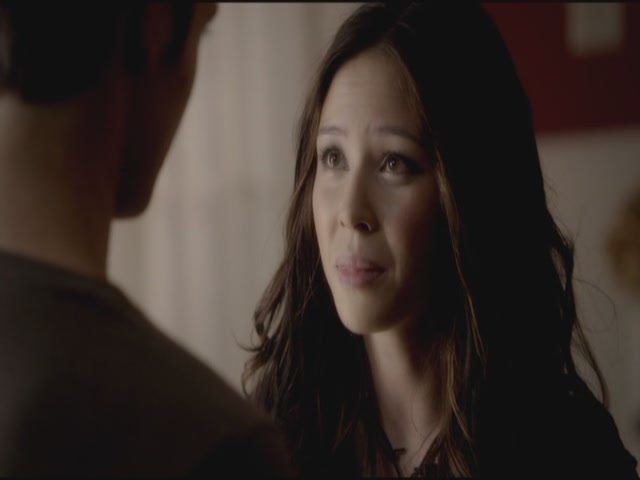 VampireDiariesWorld-dot-org-TVD_3x04DisturbingBehavior0800.jpg