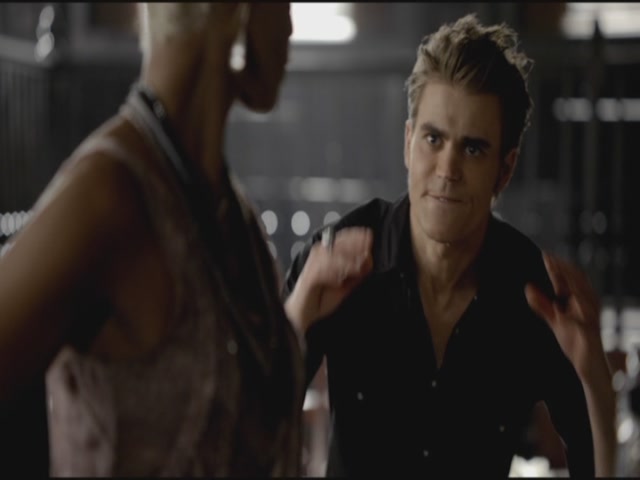 VampireDiariesWorld-dot-org-TVD_3x04DisturbingBehavior0884.jpg