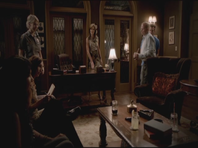 VampireDiariesWorld-dot-org-TVD_3x04DisturbingBehavior0991.jpg