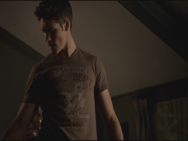 VampireDiariesWorld-dot-org-TVD_3x04DisturbingBehavior1055.jpg