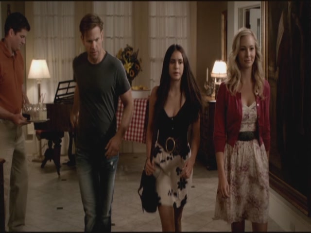 VampireDiariesWorld-dot-org-TVD_3x04DisturbingBehavior1155.jpg