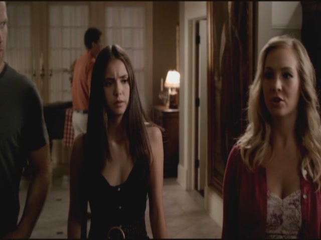 VampireDiariesWorld-dot-org-TVD_3x04DisturbingBehavior1157.jpg