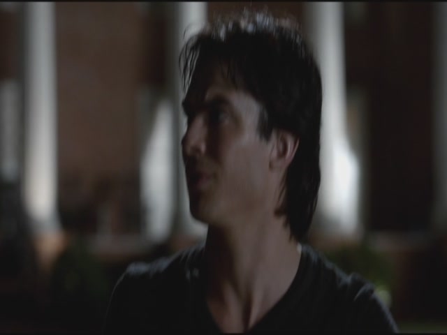 VampireDiariesWorld-dot-org-TVD_3x04DisturbingBehavior1203.jpg