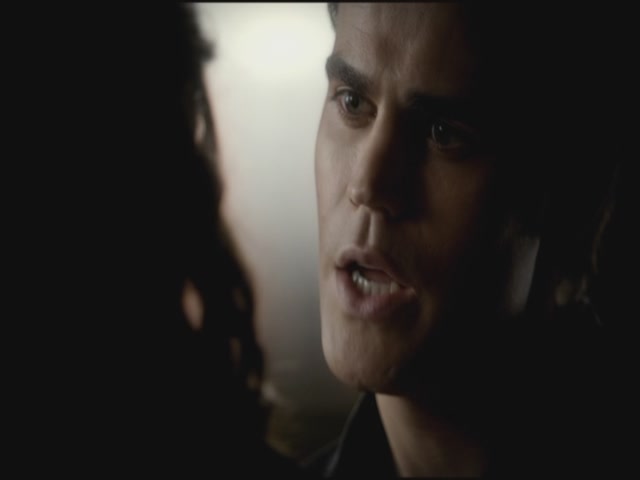 VampireDiariesWorld-dot-org-TVD_3x04DisturbingBehavior1294.jpg