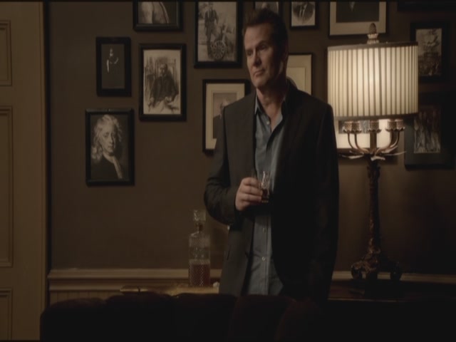 VampireDiariesWorld-dot-org-TVD_3x04DisturbingBehavior1444.jpg