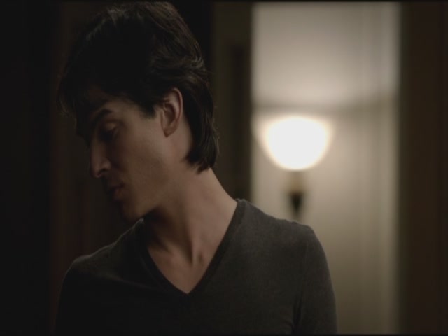 VampireDiariesWorld-dot-org-TVD_3x04DisturbingBehavior1465.jpg