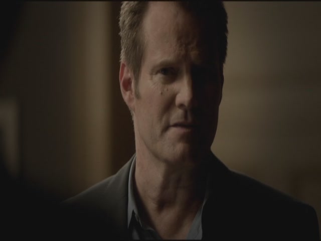 VampireDiariesWorld-dot-org-TVD_3x04DisturbingBehavior1473.jpg