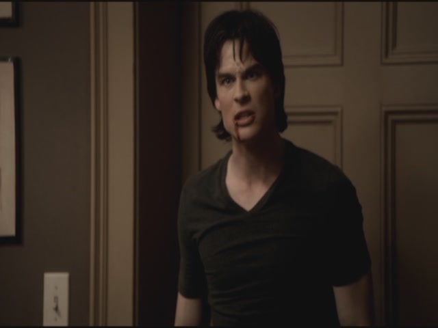 VampireDiariesWorld-dot-org-TVD_3x04DisturbingBehavior1554.jpg