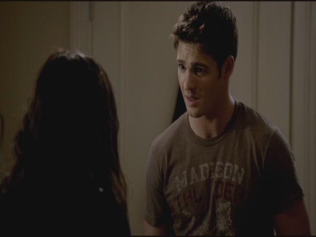 VampireDiariesWorld-dot-org-TVD_3x04DisturbingBehavior1605.jpg