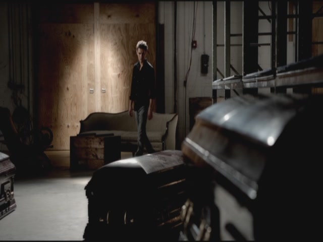 VampireDiariesWorld-dot-org-TVD_3x04DisturbingBehavior1677.jpg