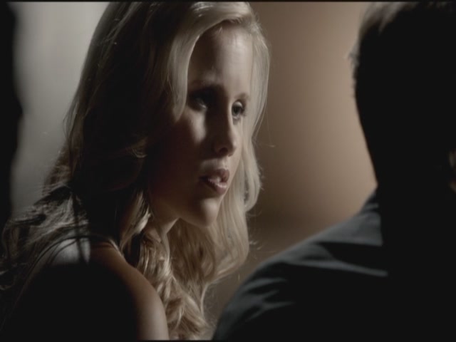 VampireDiariesWorld-dot-org-TVD_3x04DisturbingBehavior1733.jpg