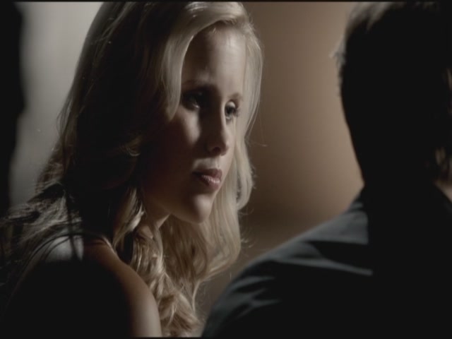 VampireDiariesWorld-dot-org-TVD_3x04DisturbingBehavior1734.jpg