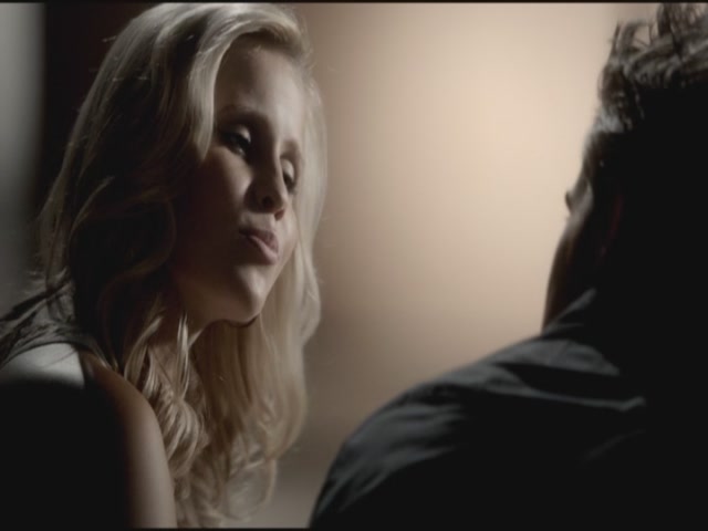 VampireDiariesWorld-dot-org-TVD_3x04DisturbingBehavior1741.jpg