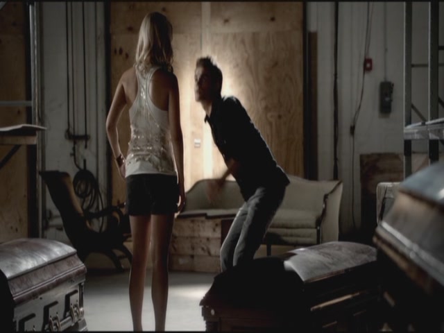 VampireDiariesWorld-dot-org-TVD_3x04DisturbingBehavior1752.jpg