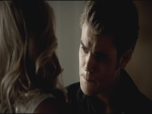 VampireDiariesWorld-dot-org-TVD_3x04DisturbingBehavior1763.jpg