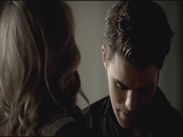 VampireDiariesWorld-dot-org-TVD_3x04DisturbingBehavior1778.jpg