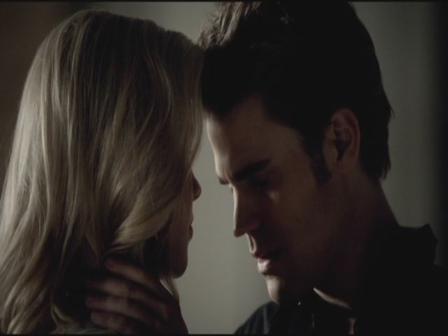 VampireDiariesWorld-dot-org-TVD_3x04DisturbingBehavior1801.jpg