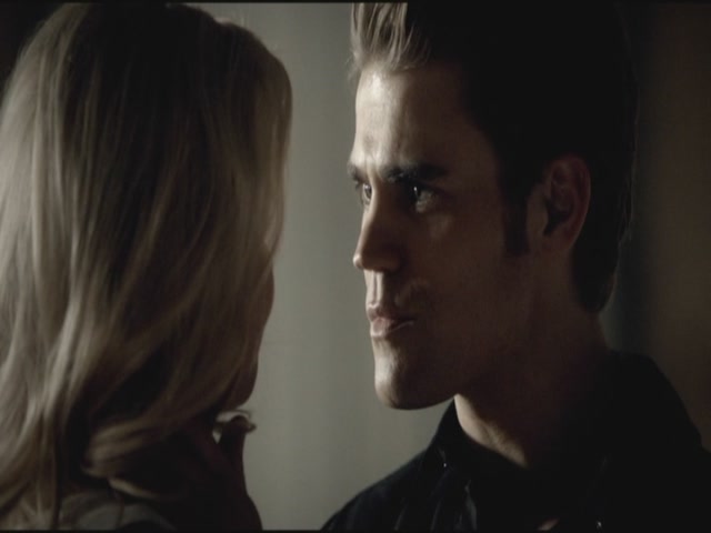 VampireDiariesWorld-dot-org-TVD_3x04DisturbingBehavior1812.jpg