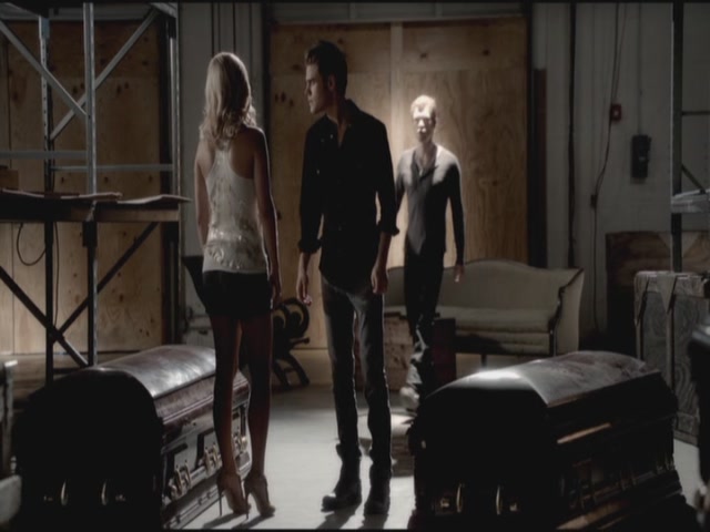 VampireDiariesWorld-dot-org-TVD_3x04DisturbingBehavior1818.jpg