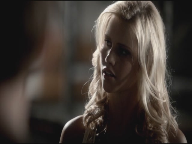 VampireDiariesWorld-dot-org-TVD_3x04DisturbingBehavior1828.jpg