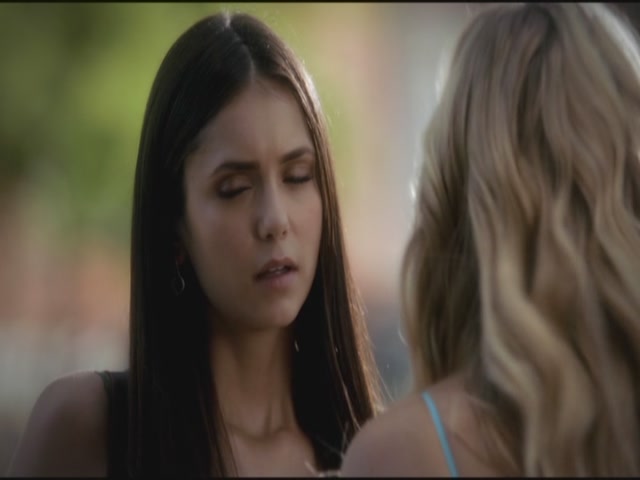 VampireDiariesWorld-dot-org-TVD_3x04DisturbingBehavior1909.jpg