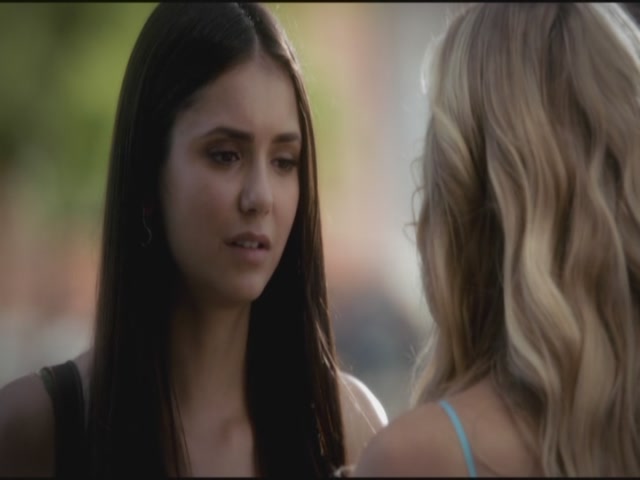 VampireDiariesWorld-dot-org-TVD_3x04DisturbingBehavior1919.jpg