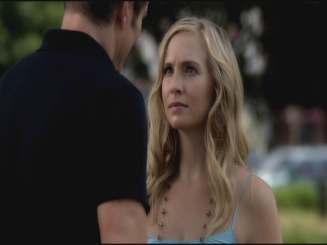 VampireDiariesWorld-dot-org-TVD_3x04DisturbingBehavior1990.jpg