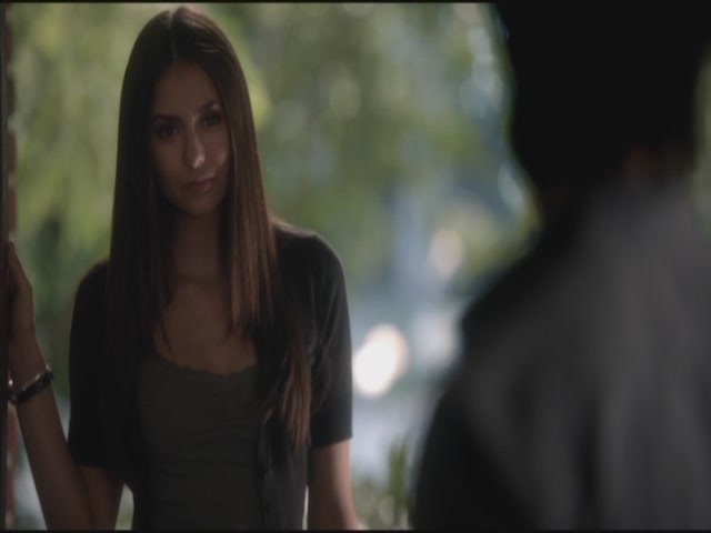 VampireDiariesWorld-dot-org-TVD_3x04DisturbingBehavior2129.jpg