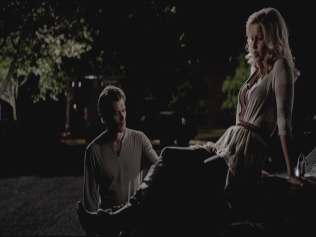 VampireDiariesWorld-dot-org-TVD_3x05TheReckoning1805.jpg