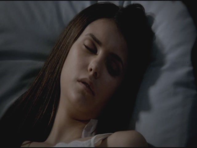 VampireDiariesWorld-dot-org-TVD_3x05TheReckoning1942.jpg