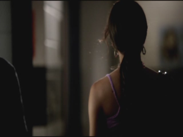 VampireDiariesWorld-dot-org-S3TVD_3x06SmellsLikeTeenSpirit1255.jpg