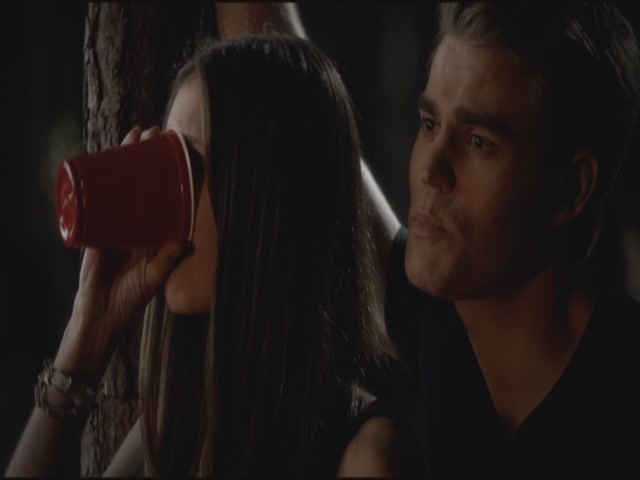 VampireDiariesWorld-dot-org-S3TVD_3x06SmellsLikeTeenSpirit1416.jpg