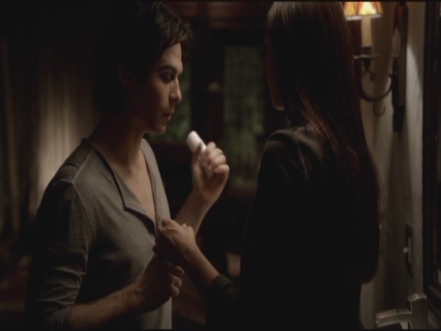 VampireDiariesWorld-dot-org-S3TVD_3x06SmellsLikeTeenSpirit1873.jpg