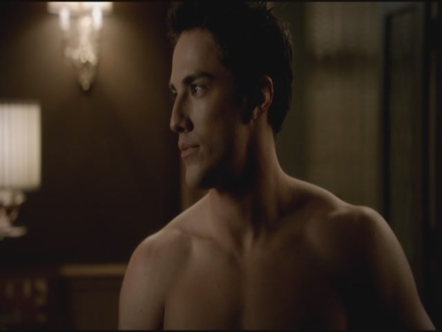 VampireDiariesWorld-dot-org-S3TVD_3x06SmellsLikeTeenSpirit1940.jpg