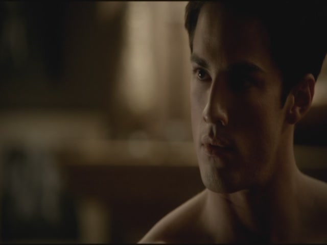 VampireDiariesWorld-dot-org-S3TVD_3x06SmellsLikeTeenSpirit1963.jpg