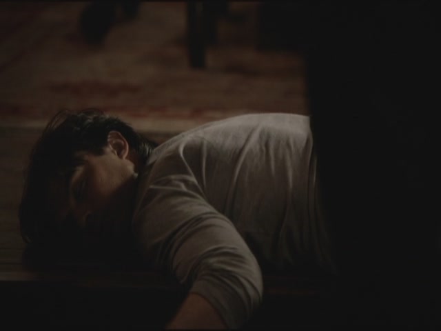 VampireDiariesWorld-dot-org-S3TVD_3x06SmellsLikeTeenSpirit2253.jpg