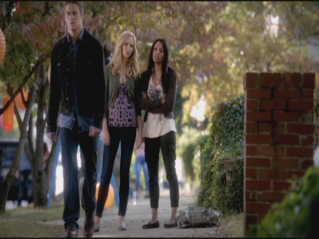 VampireDiariesWorld-dot-org-S3TVD_3x07GhostWorld0295.jpg