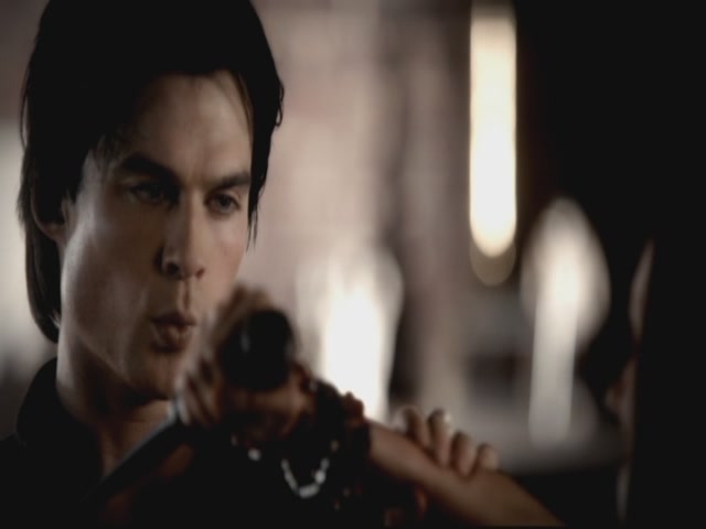 VampireDiariesWorld-dot-org-S3TVD_3x08OrdinaryPeople0242.jpg