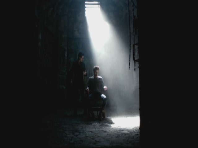 VampireDiariesWorld-dot-org-S3TVD_3x08OrdinaryPeople0553.jpg